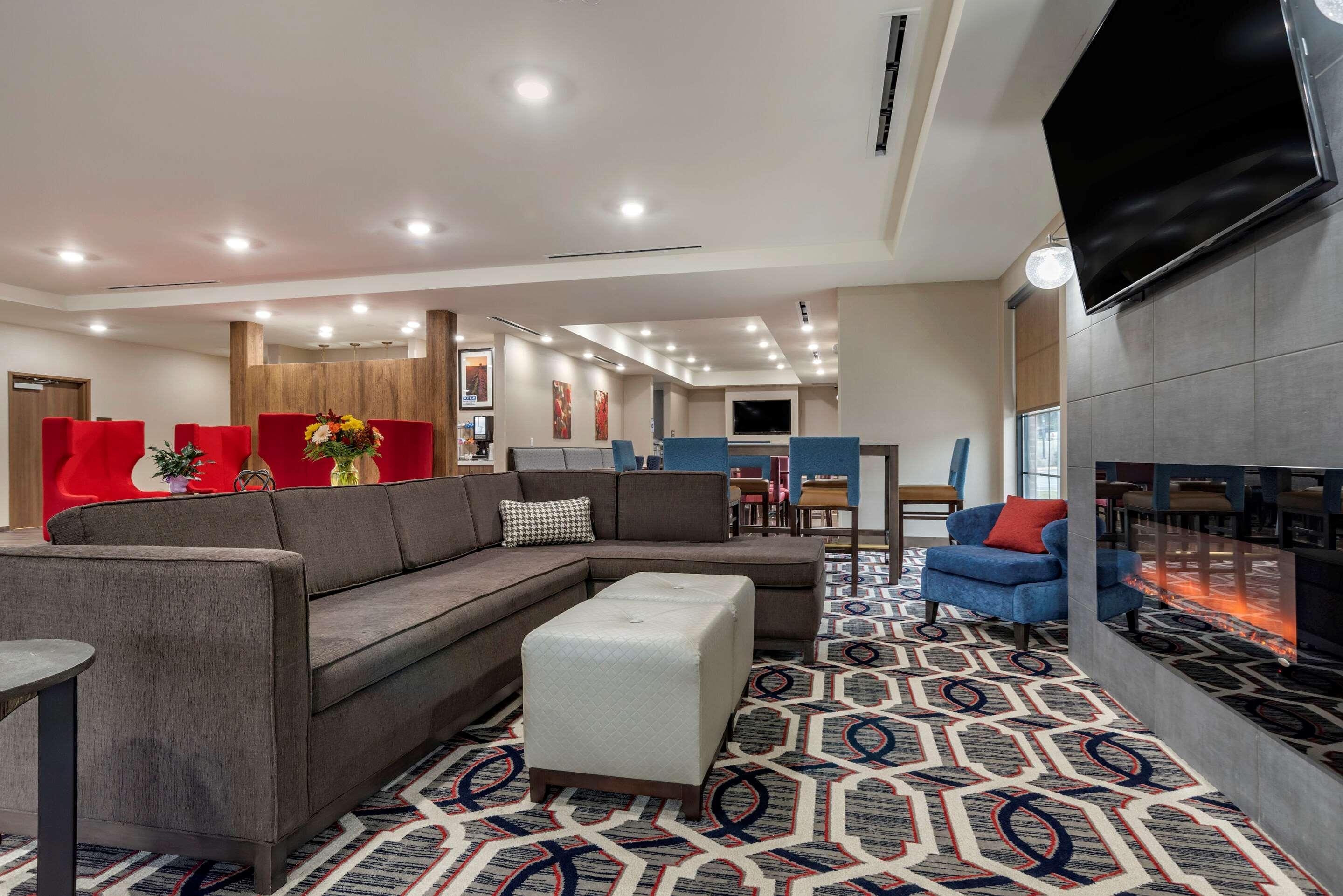 Comfort Inn & Suites Downtown Near University Tuscaloosa Exteriör bild